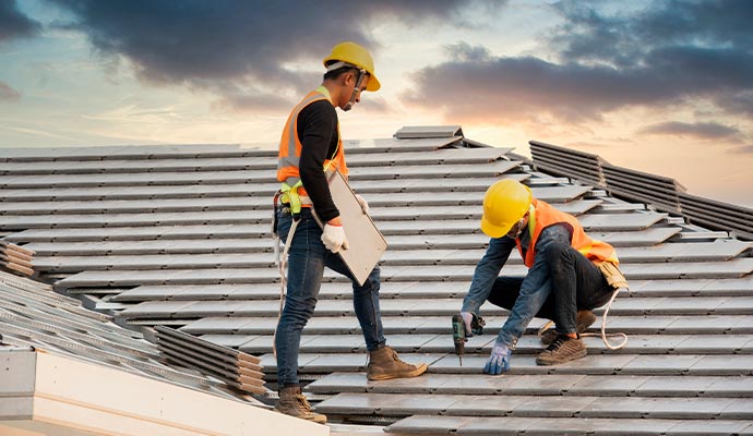 Commercial roofing service